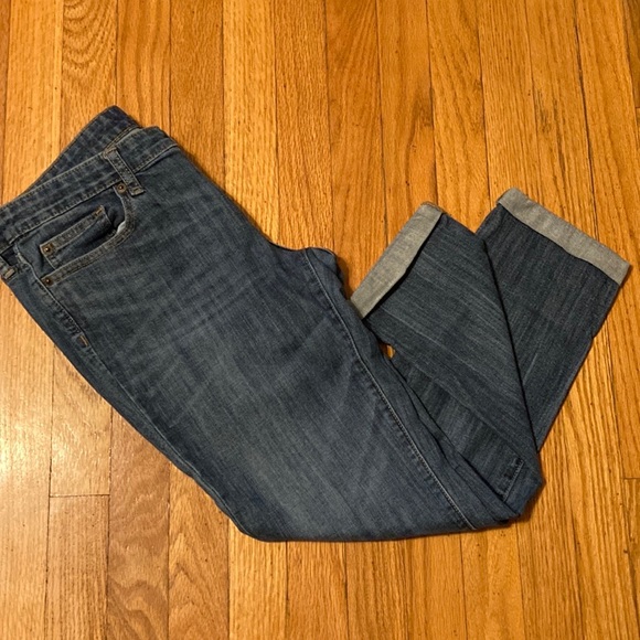 Gap straight leg cuffed jeans, sz: 6 - Picture 2 of 5